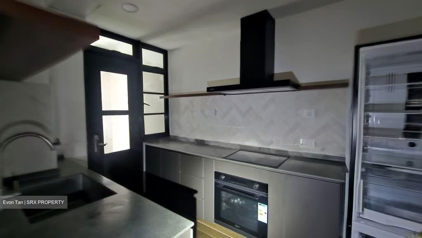 Pinetree Condominium (D10), Condominium #568355291